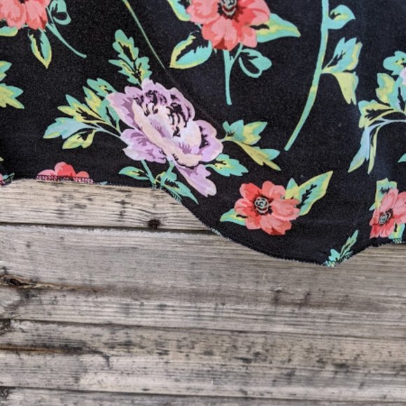 Dorothy Perkins Floral Pencil Skirt Size 18 - Picture 3 of 9